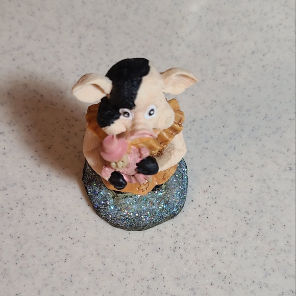 Little pig figurine knick knack for sale today - Picture 5 of 11